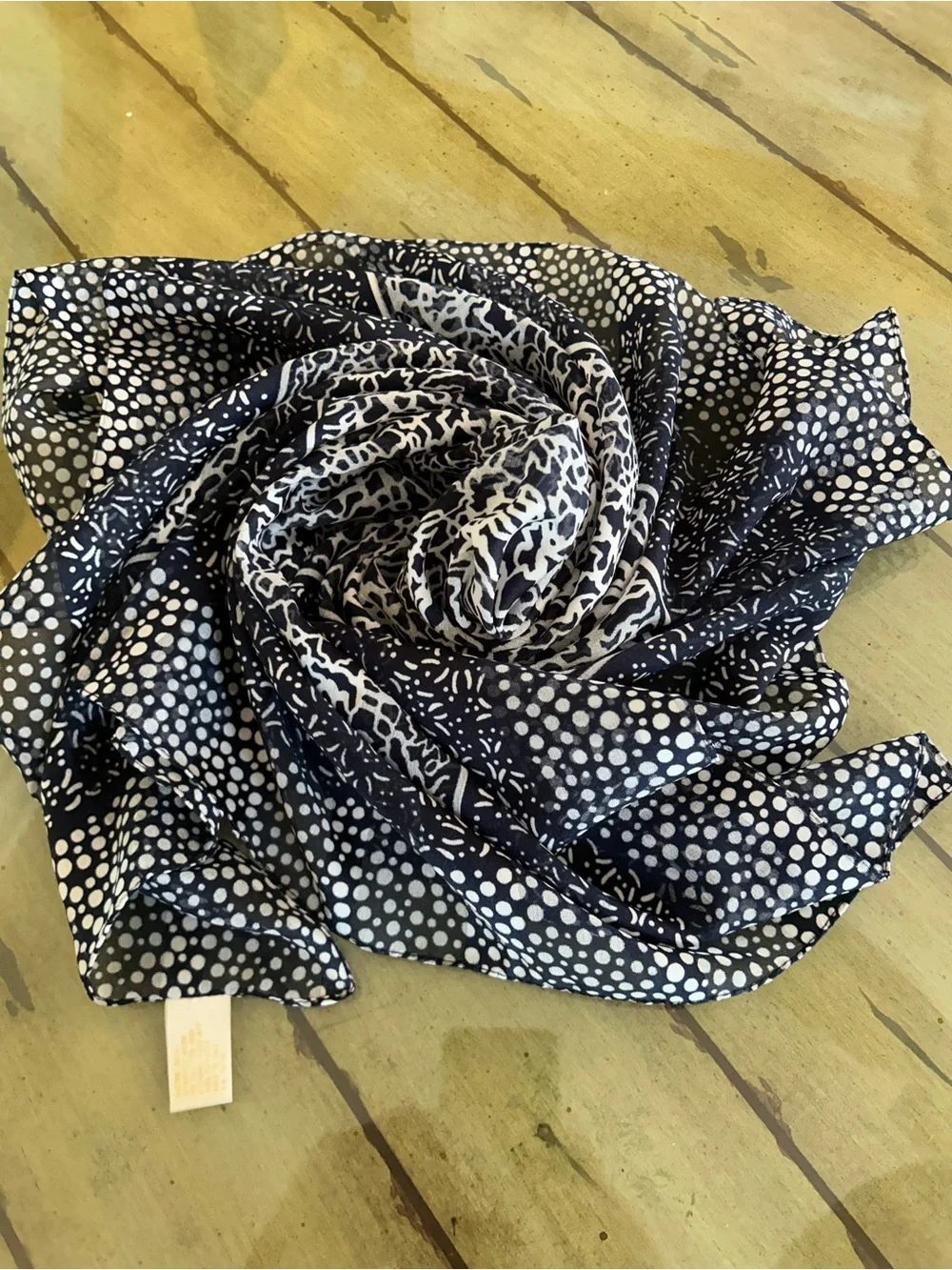 Lightweight Blue and White Patterned Scarf - Women's Accessory Italian 30” x 30”